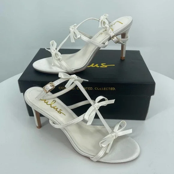 Lulus Reelaine White Satin Bow Ankle Strap Sandals NWT Size 7.5 - Picture 2 of 9